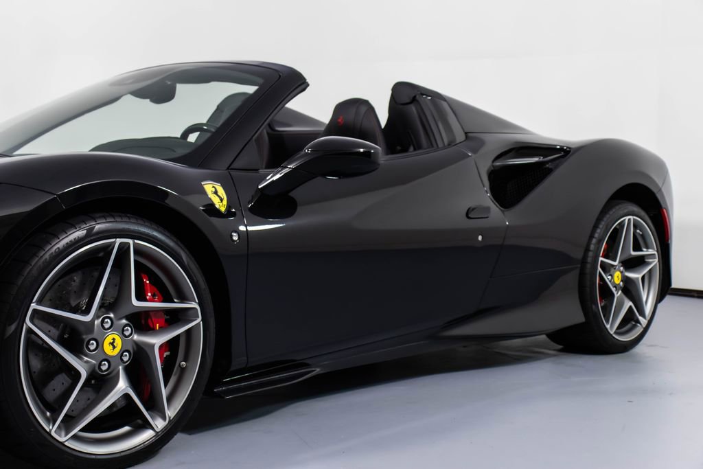 Certified 2022 Ferrari F8 Tributo image 31