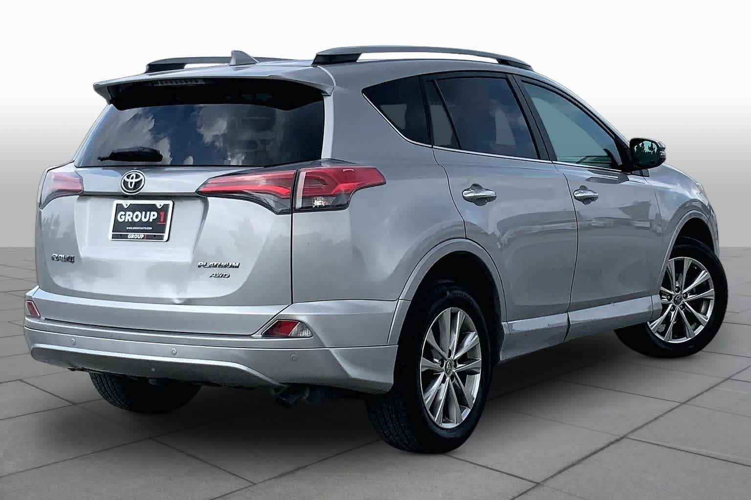 Used 2017 Toyota RAV4 Platinum AWD/4WD image 13