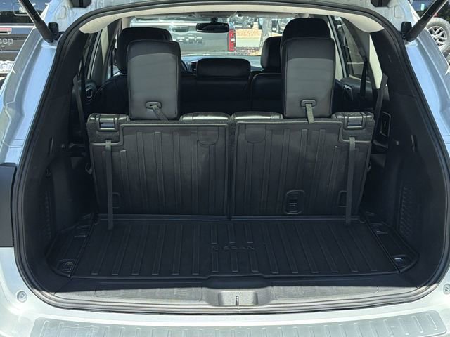 Used 2018 Nissan Pathfinder Platinum AWD/4WD image 43