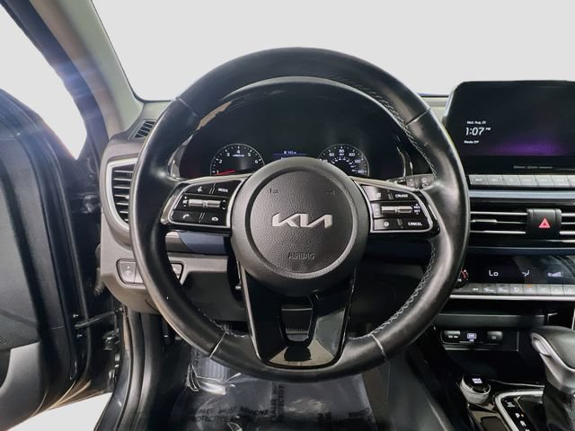 Certified 2023 Kia Seltos S w/ Navigation Package FWD image 11