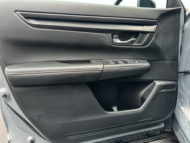 Used 2025 Honda CR-V Sport image 14