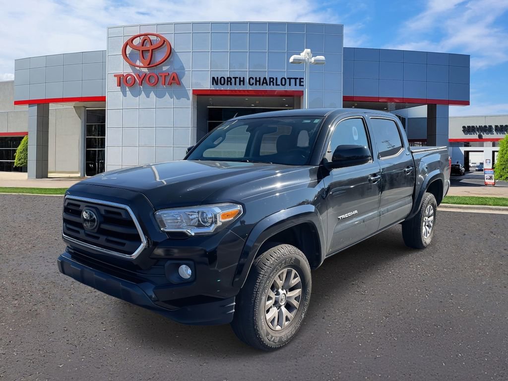 Used 2018 Toyota Tacoma SR5 w/ SR5 Appearance Package (SM) image 4