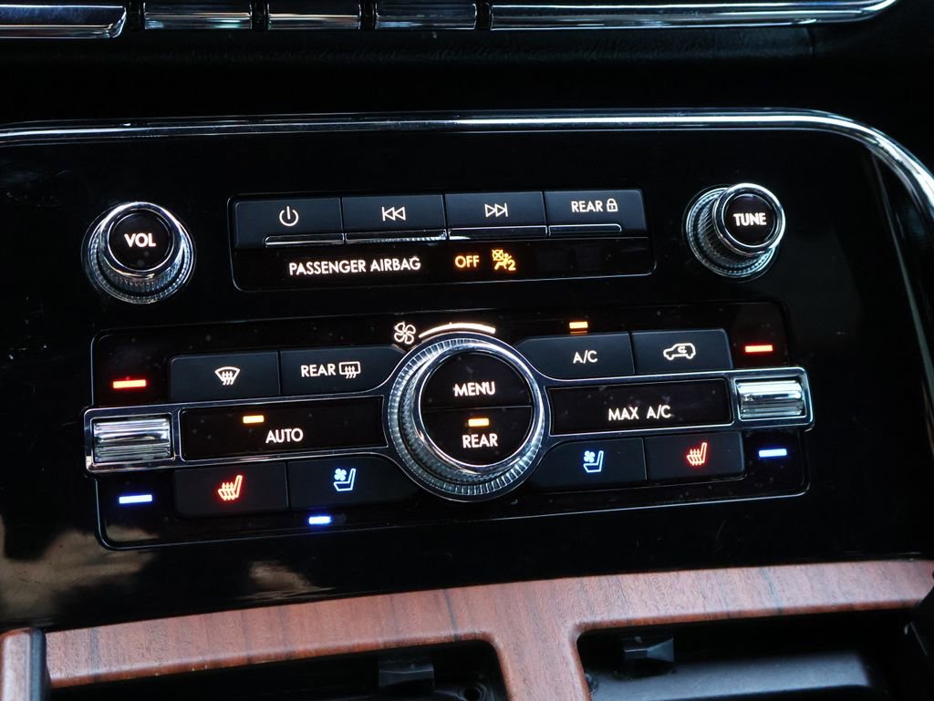 Used 2020 Lincoln Navigator Reserve w/ Equipment Group 208A Reserve image 29