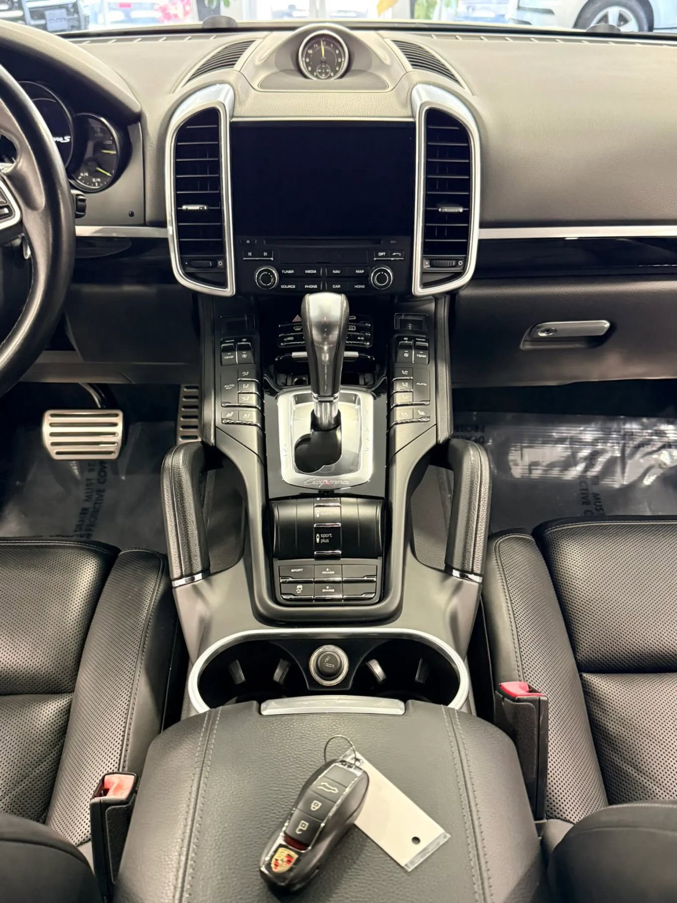 Used 2017 Porsche Cayenne S Platinum w/ Premium Package Plus (Pjy) AWD/4WD image 24