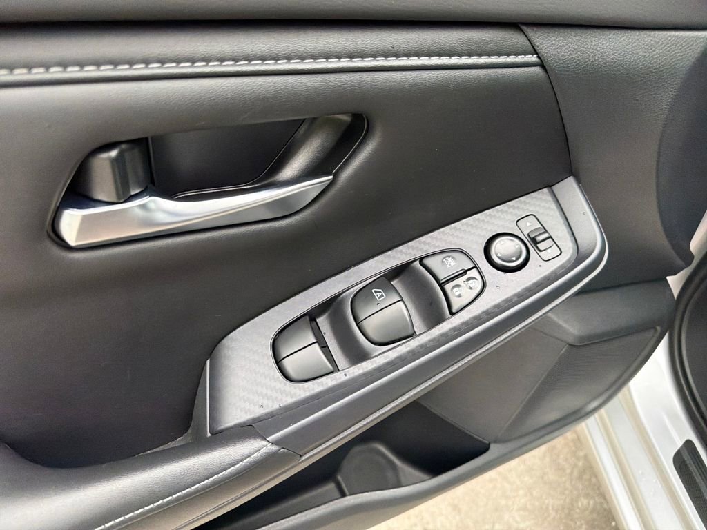 Used 2023 Nissan Sentra SV w/ All-Weather Package image 17