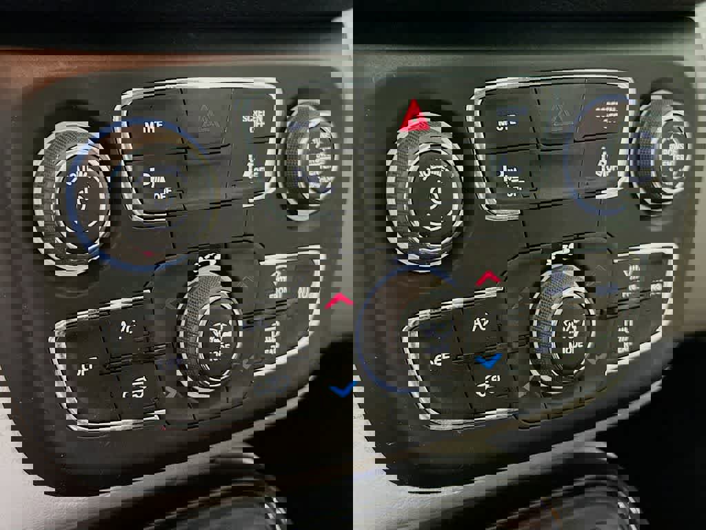 Used 2021 Jeep Compass Limited FWD image 18