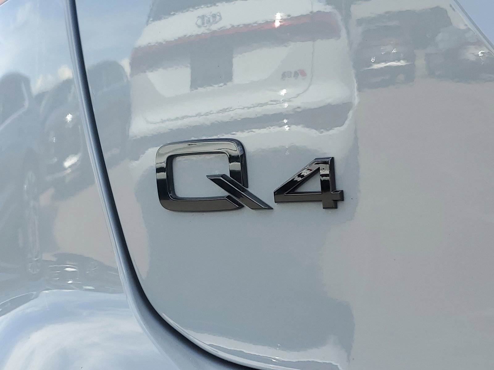 Used 2023 Audi Q4 e-tron Premium Plus AWD/4WD image 6