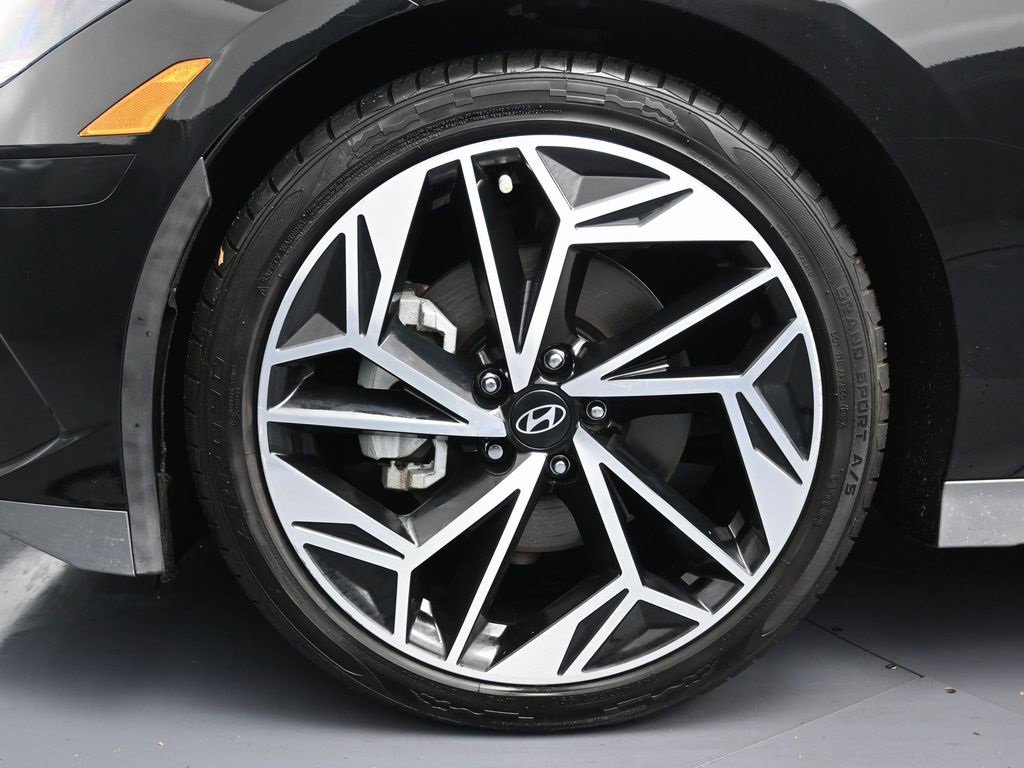 Used 2023 Hyundai Ioniq 6 SEL image 11