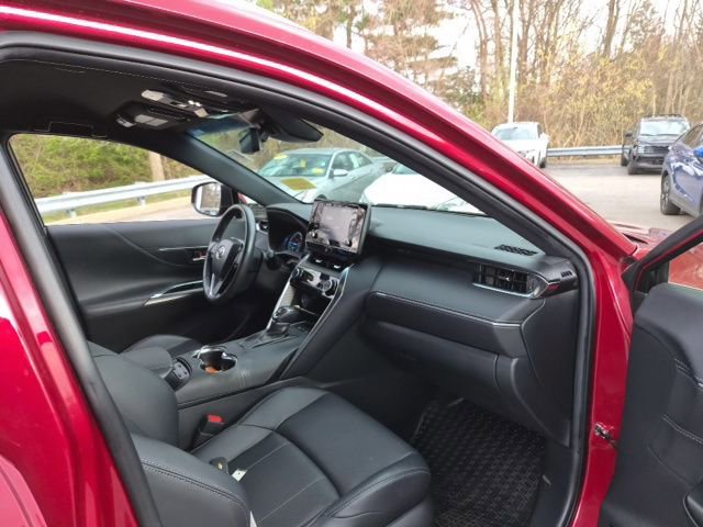 Used 2021 Toyota Venza XLE w/ Softex Package AWD/4WD image 18