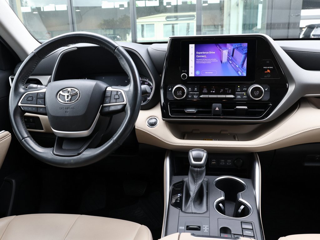 Used 2023 Toyota Highlander XLE image 21