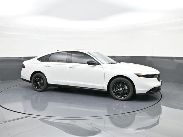 New 2025 Honda Accord SE image 13