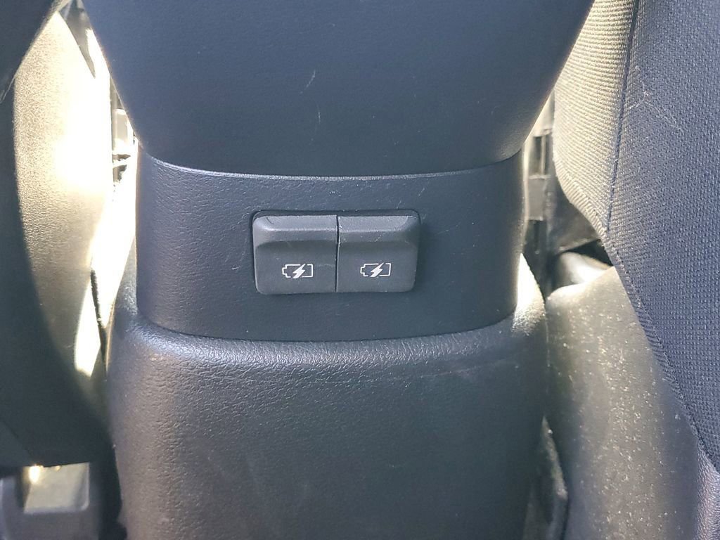 Used 2023 Nissan Kicks S FWD image 10