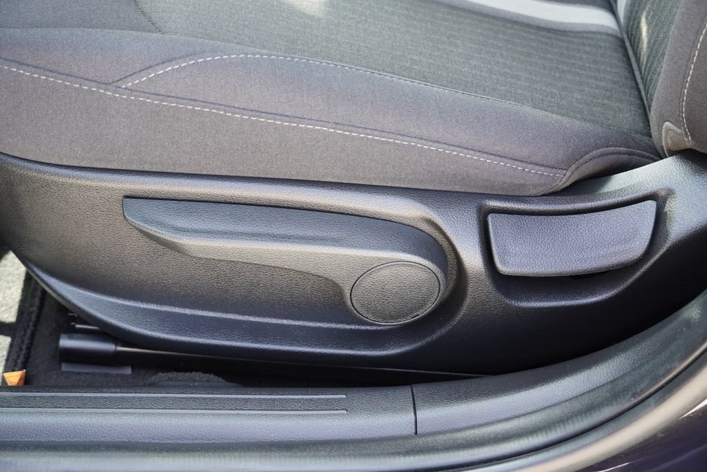 Used 2025 Hyundai Sonata SE FWD image 19