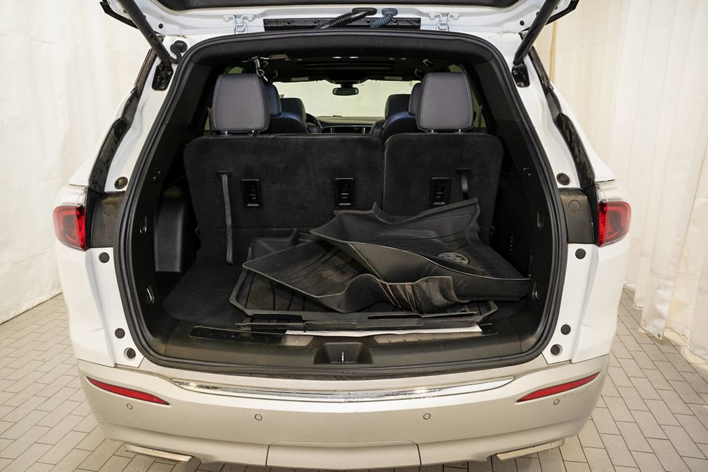 Used 2023 Buick Enclave Essence w/ Experience Buick Package image 5