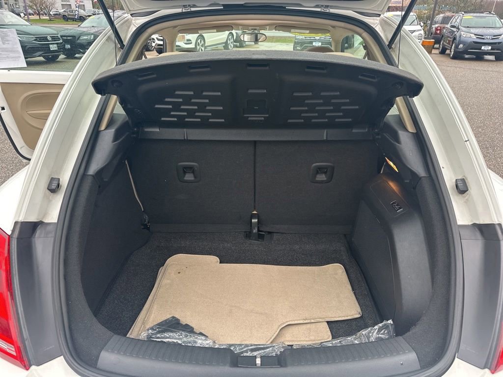Used 2013 Volkswagen Beetle 2.5 FWD image 28