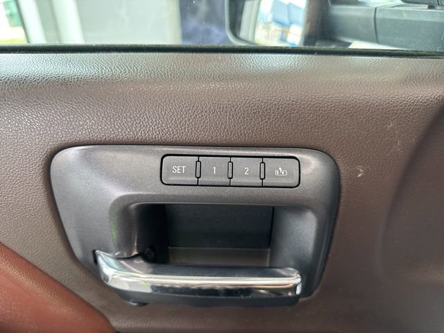 Used 2015 Chevrolet Silverado 3500 High Country image 20