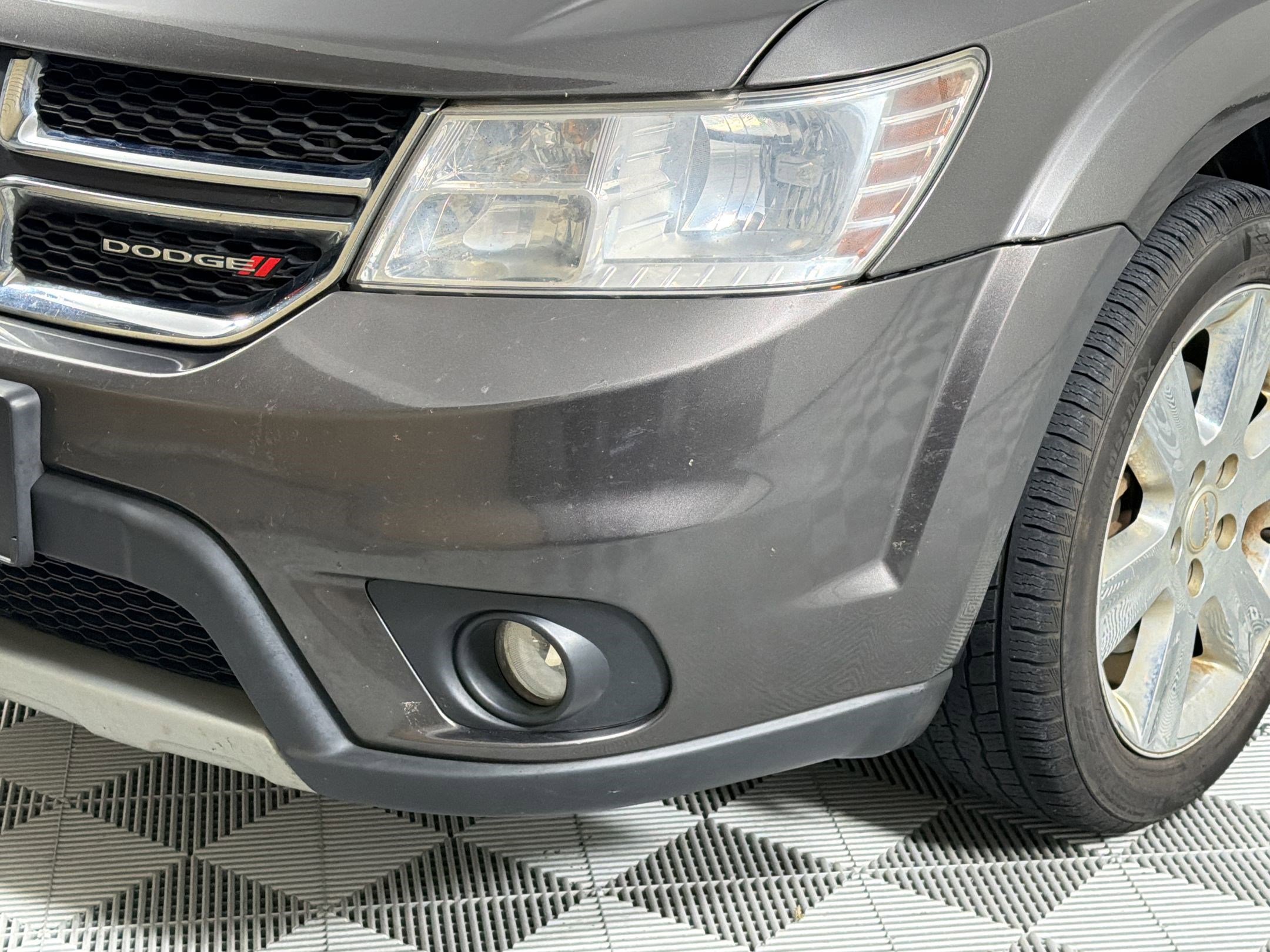 Used 2017 Dodge Journey SXT w/ Chrome Appearance Group FWD image 11
