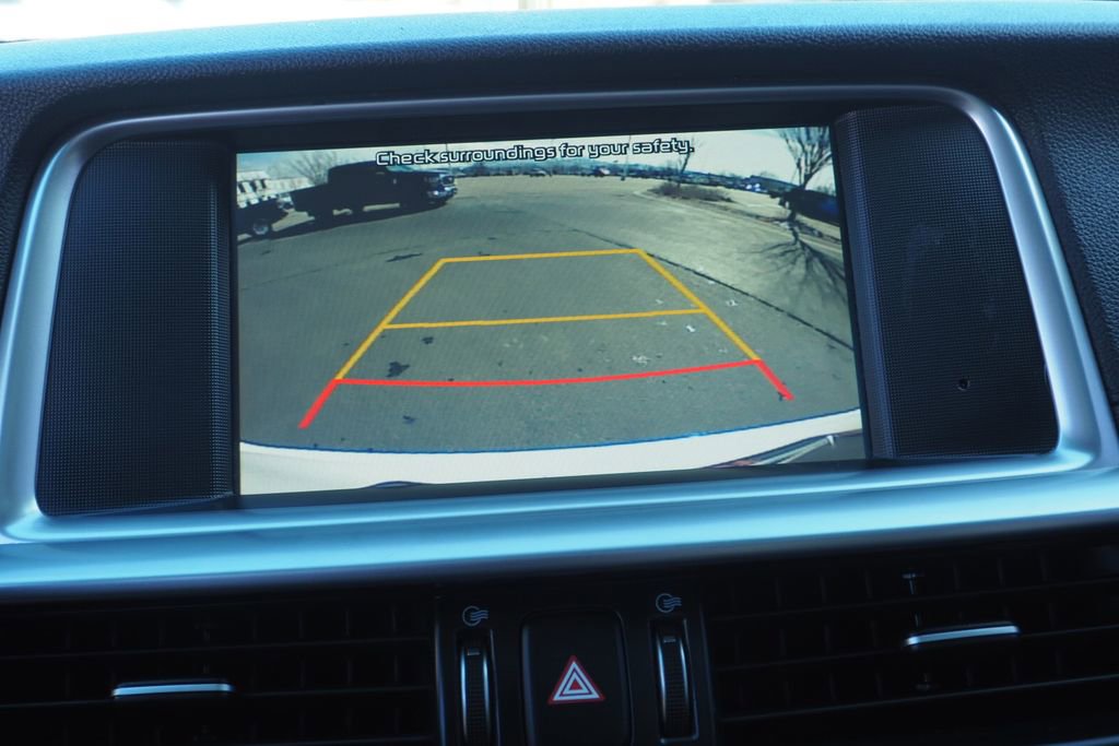 Used 2020 Kia Optima SE image 23