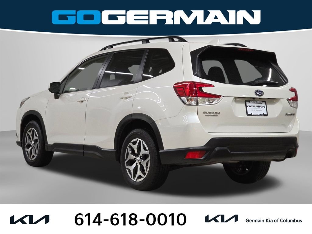 Used 2023 Subaru Forester Premium image 10