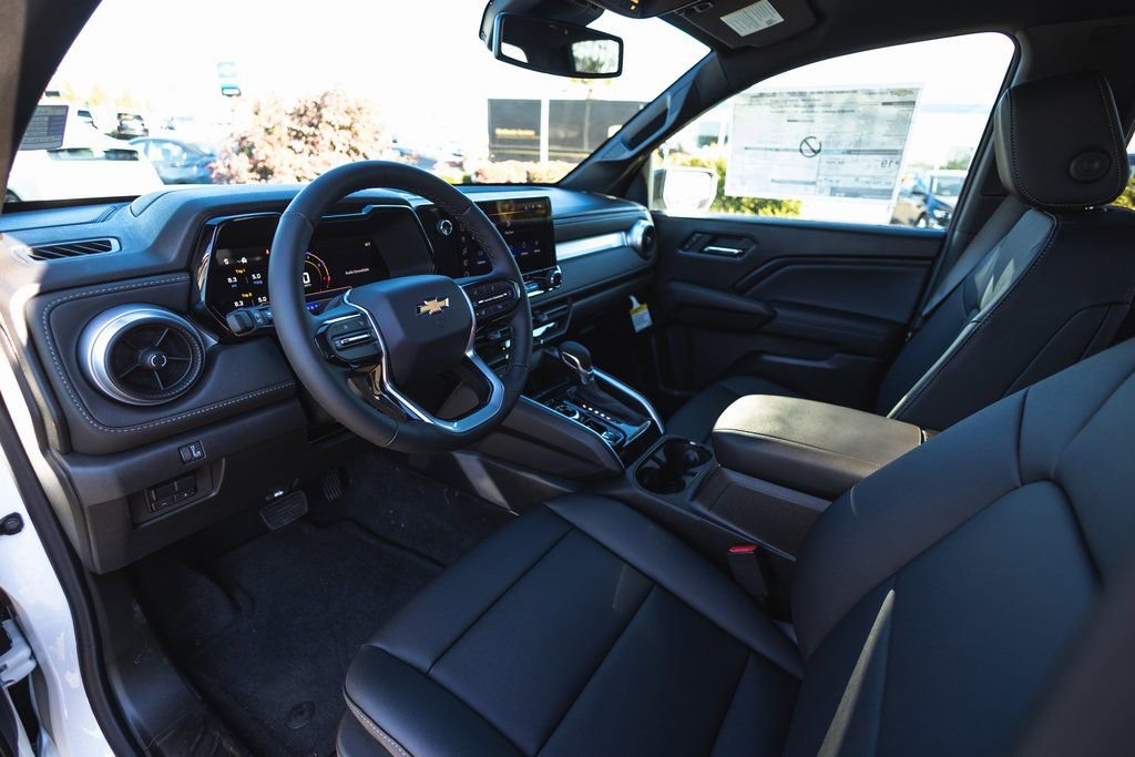 New 2025 Chevrolet Colorado LT w/ LT Convenience Package image 24