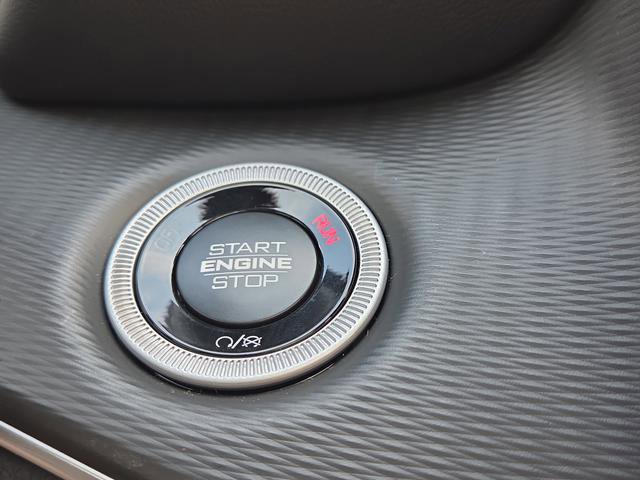 New 2025 Jeep Grand Cherokee Altitude image 27