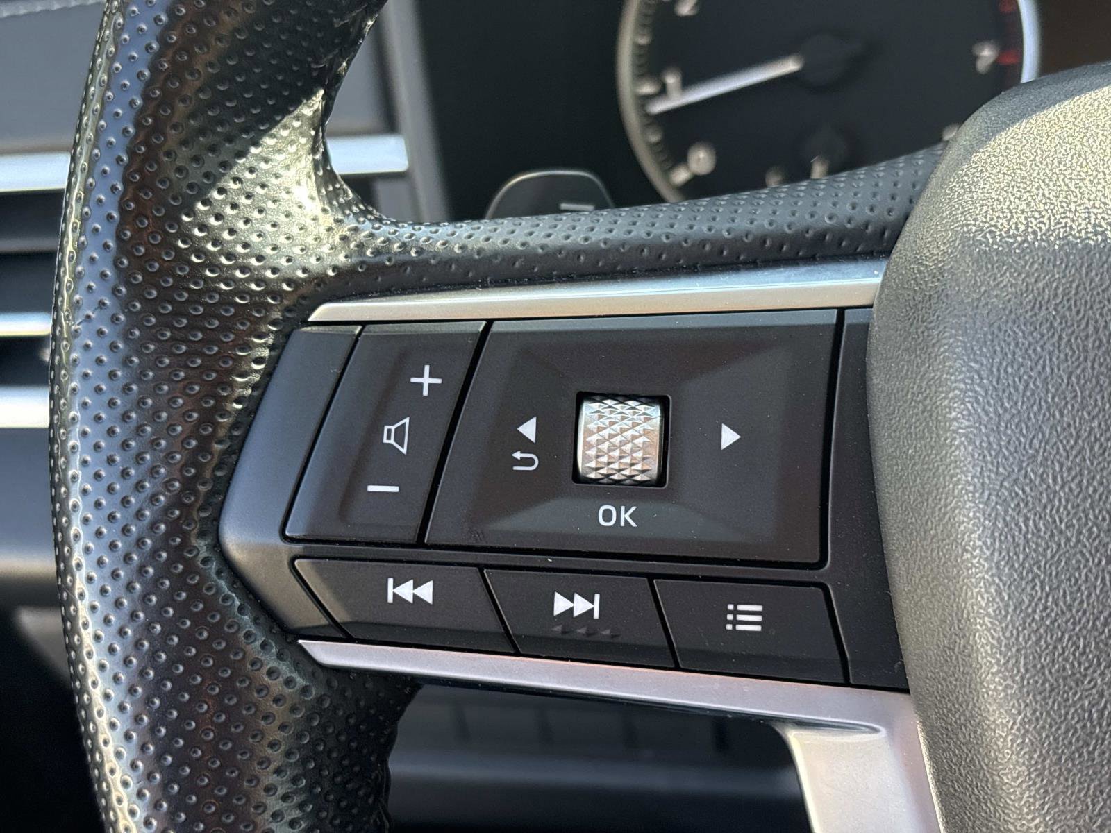 Used 2022 Mitsubishi Outlander SE image 15