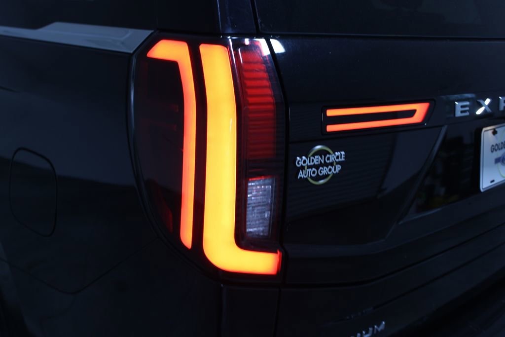 Used 2025 Ford Expedition Platinum image 64