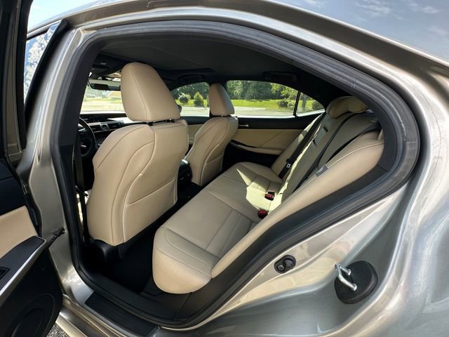 Used 2020 Lexus IS 300 F Sport w/ F Sport Package RWD image 18