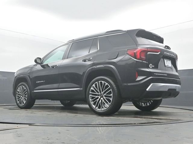 New 2026 GMC Terrain Denali w/ LPO, Floor Liner Package image 48