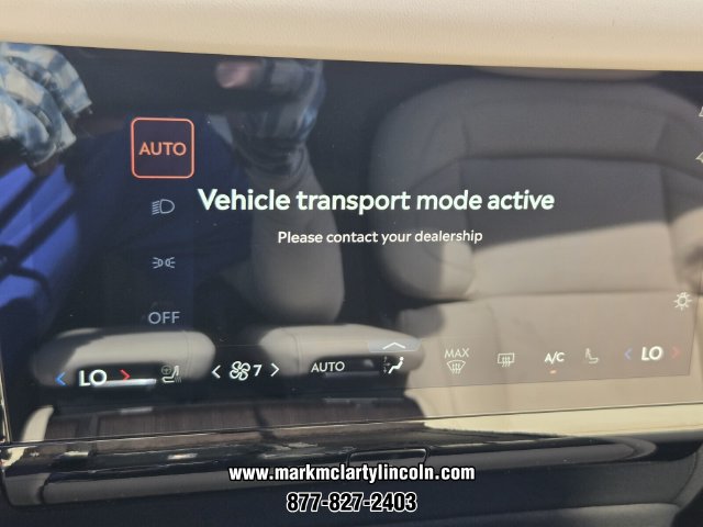 New 2027 Lincoln Navigator Premiere AWD/4WD image 16