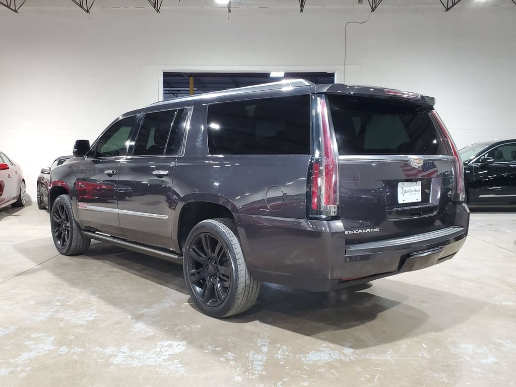 Used 2017 Cadillac Escalade ESV Premium Luxury RWD image 11