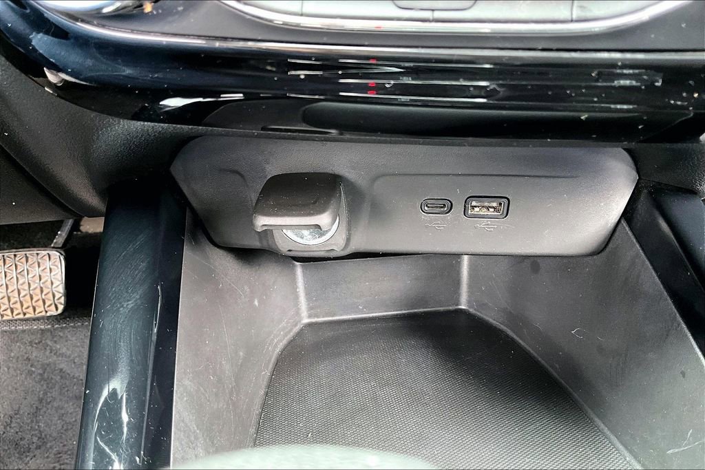 Used 2024 Chevrolet Trax RS w/ Driver Confidence Package FWD image 26