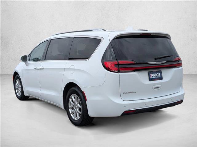 Used 2021 Chrysler Pacifica Touring-L w/ Uconnect Theater Family Group FWD image 6