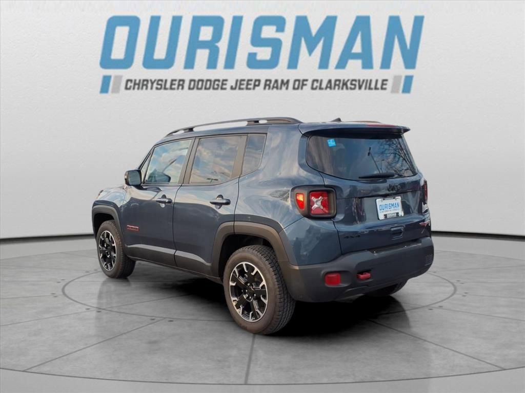 Used 2023 Jeep Renegade Trailhawk image 3