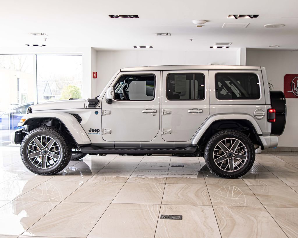 Used 2024 Jeep Wrangler High Altitude AWD/4WD image 7