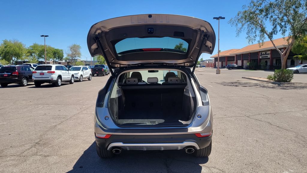 Used 2019 Lincoln MKC Select w/ MKC Climate Package FWD image 12