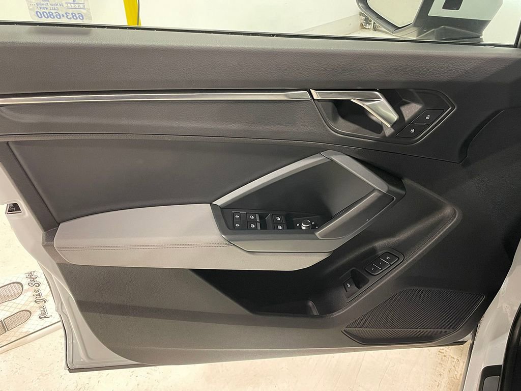 Used 2025 Audi Q3 2.0T Premium w/ Convenience Package image 19