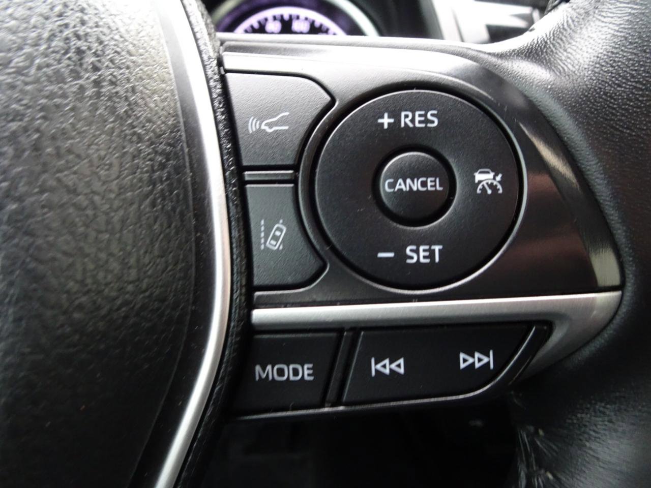 Used 2022 Toyota Camry LE w/ Cold Weather Package image 18