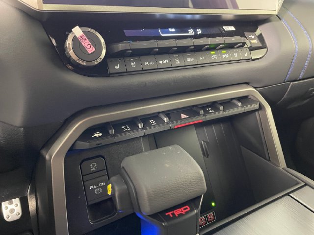 New 2026 Toyota Sequoia Platinum w/ TRD Off-Road Package AWD/4WD image 6