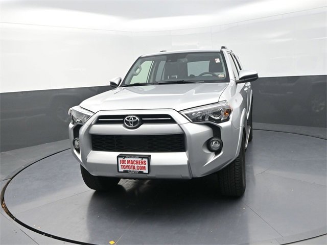 Used 2020 Toyota 4Runner SR5 image 2