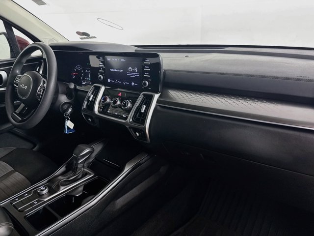 Used 2022 Kia Sorento LX FWD image 35