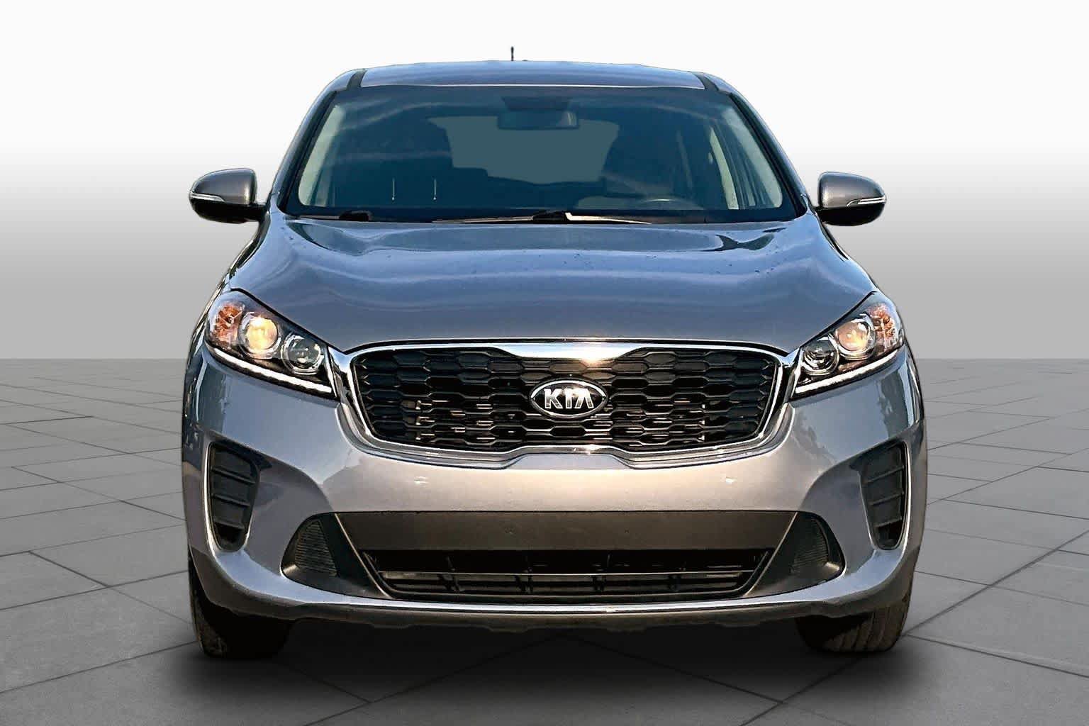Used 2019 Kia Sorento L FWD image 3