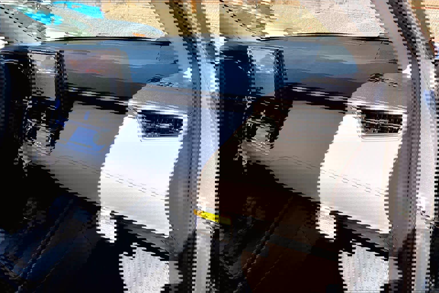 Used 2026 Toyota Corolla Cross L image 16