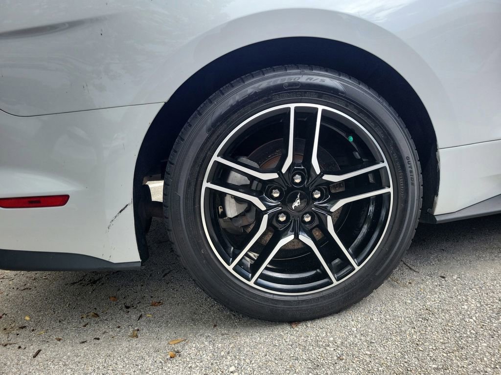 Used 2022 Ford Mustang Premium RWD image 14
