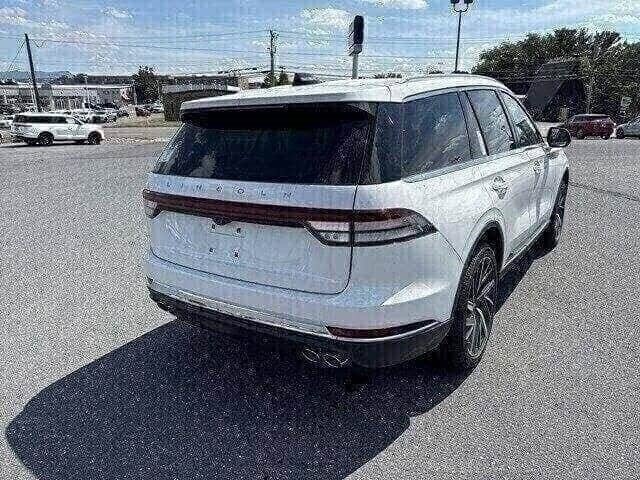 New 2025 Lincoln Aviator Reserve w/ Equipment Group 201A image 5