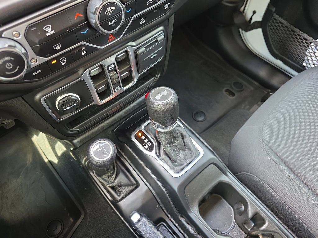 Used 2023 Jeep Wrangler Sport S image 27