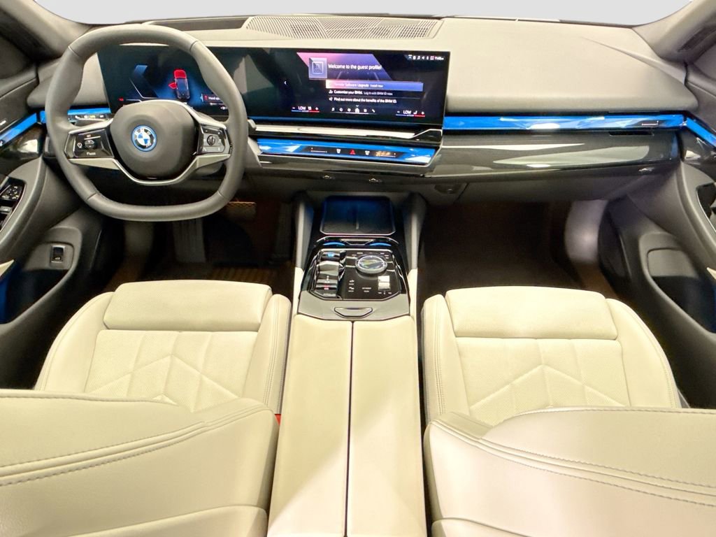 Certified 2026 BMW i5 eDrive40 w/ Premium Package RWD image 13