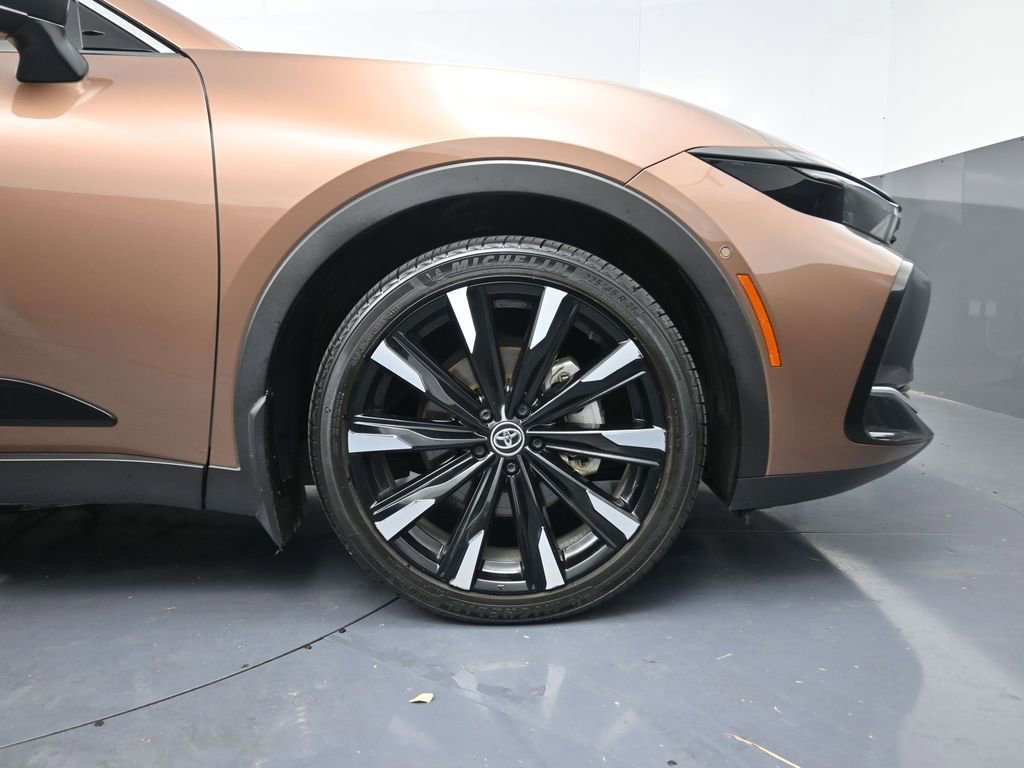 Used 2024 Toyota Crown Platinum image 5