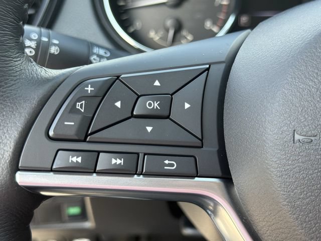 Used 2018 Nissan Rogue Sport SL FWD image 26