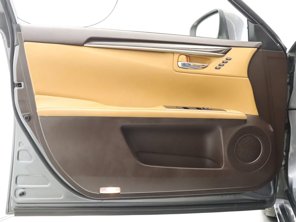 Used 2017 Lexus ES 350 w/ Navigation System Package FWD image 38